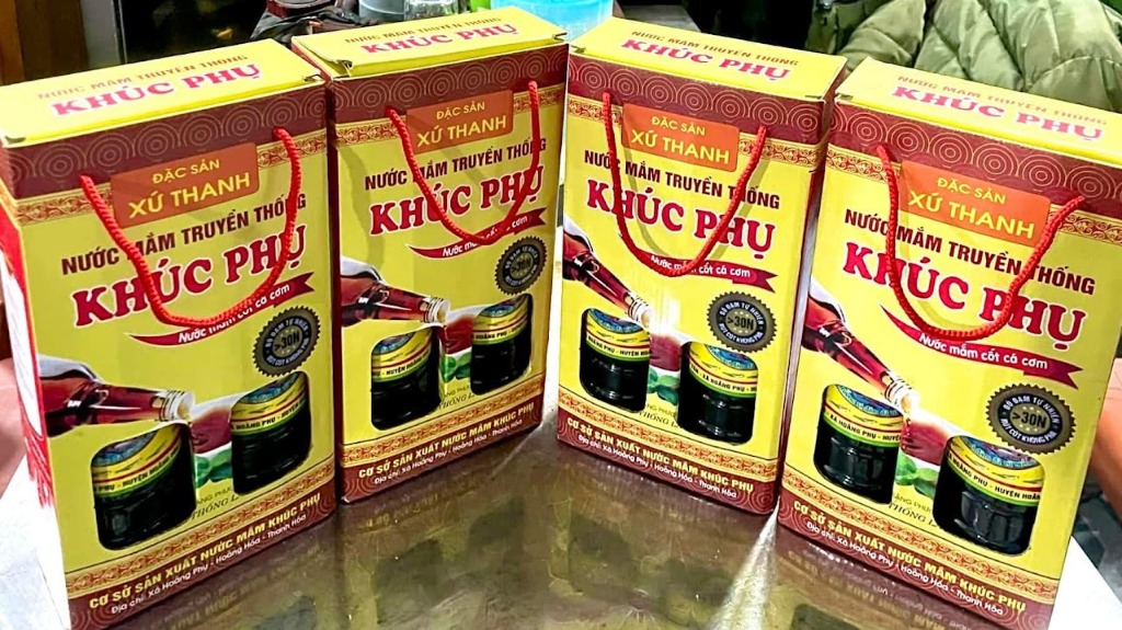 Hộp Quà Tặng Tứ Tuyệt